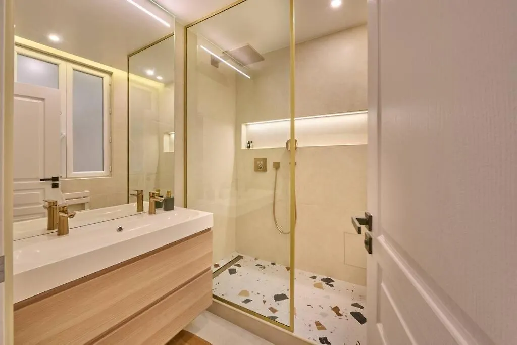 Elegant Central Flat In Paris, Near Saint Germain France