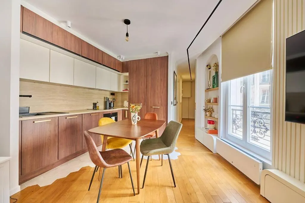 Elegant Central Flat In Paris, Near Saint Germain France